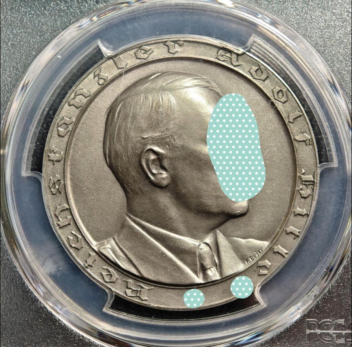 欣赏，厚厚的马赛克诉说着，这个人不简单