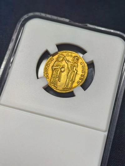 马其顿王朝罗曼努斯三世希斯塔麦伦金币