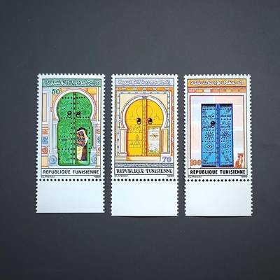 突尼斯老街門廊藝術與噴泉景觀