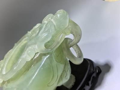 创汇时期出品，北京玉器二厂懋隆商店，岫玉三足龙头香炉摆件，尺寸：高含底座11cm*长15.5cm*宽约9.5cm