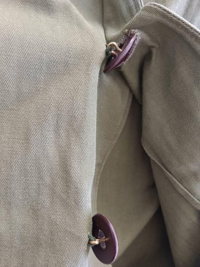 五八蛤蟆绿衣服