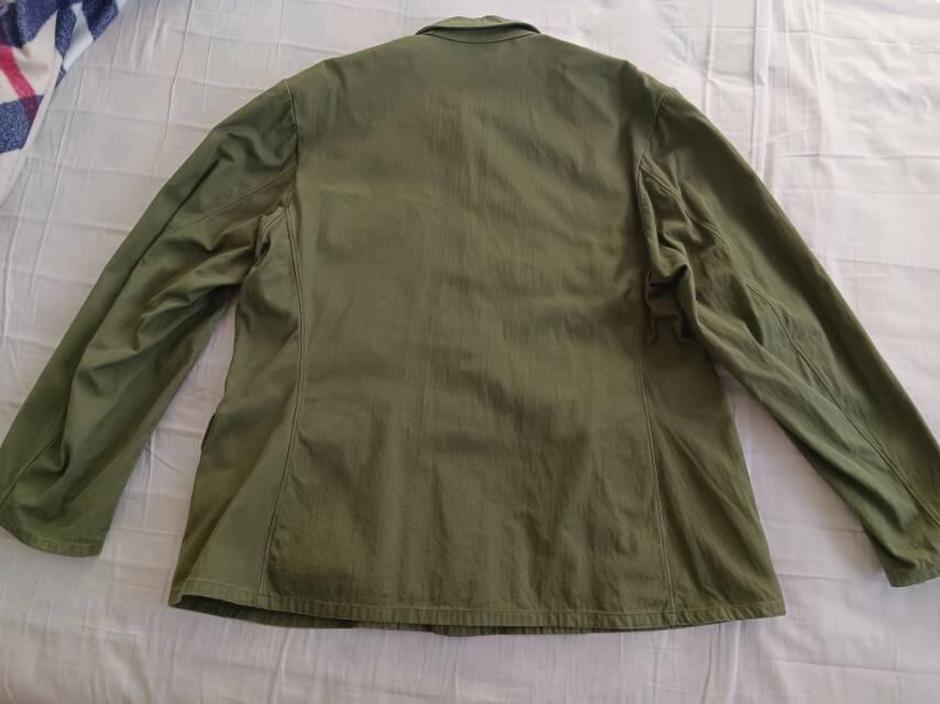 五八蛤蟆绿衣服