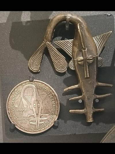 5000西非法郎银币