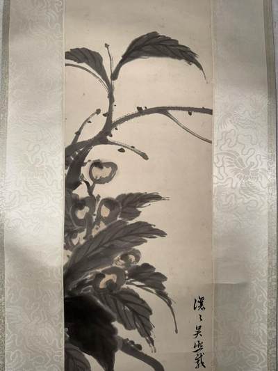 吴让之，吴熙载，99*18.5cm立轴，纸本，墨色清晰，保存状态好，无明显损伤。
吴熙载（1696-1752），清代书画家，字廷康，号山农，江苏仪征人。擅画花卉、山水，尤以花卉名世，笔墨苍劲，风格独特。