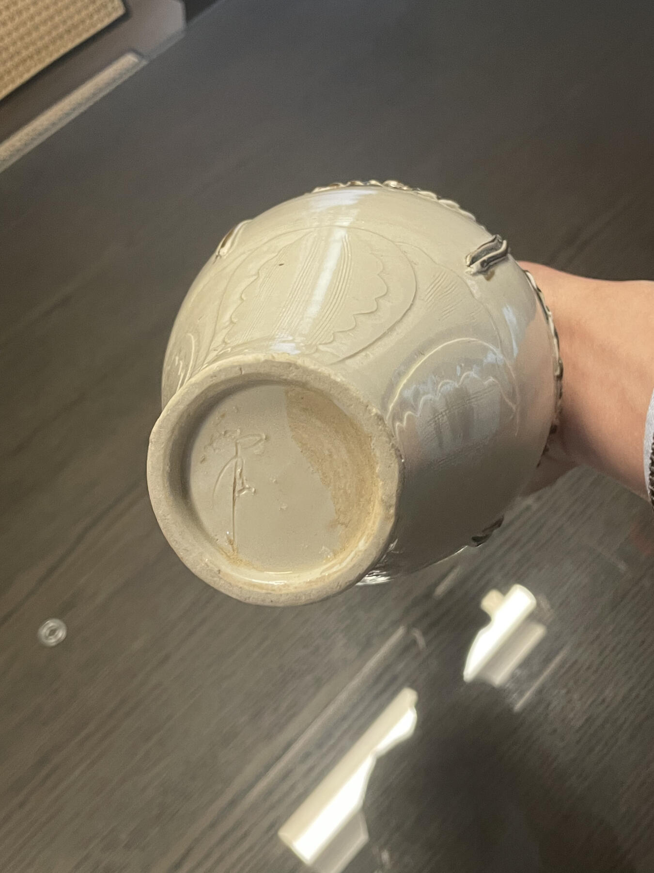 定窑白瓷瓶，年代不详。