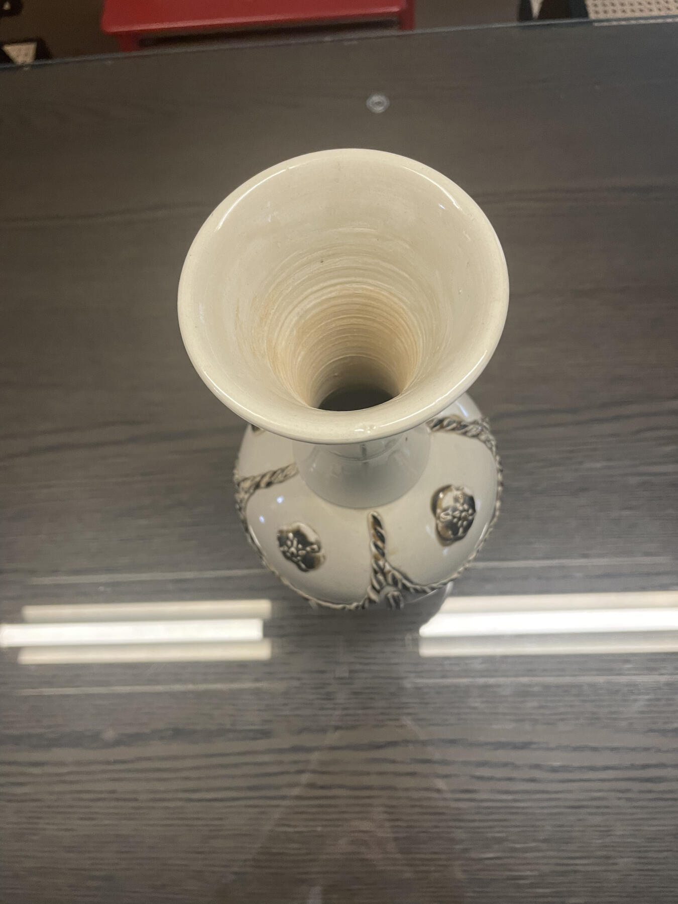 定窑白瓷瓶，年代不详。