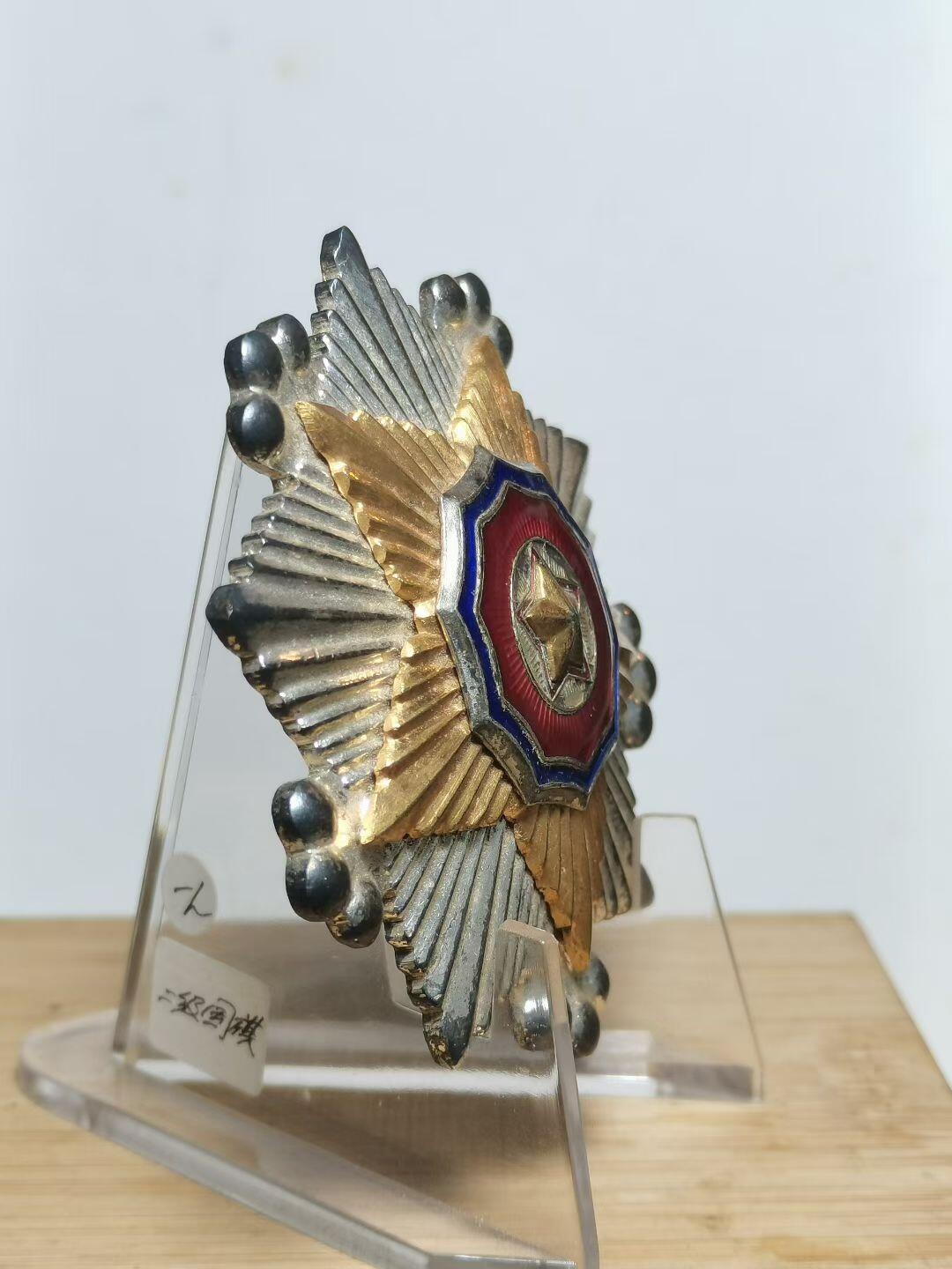 朝鲜二级国旗勋章