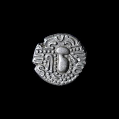 印度古吉拉特查拉健王朝仿萨珊式银币