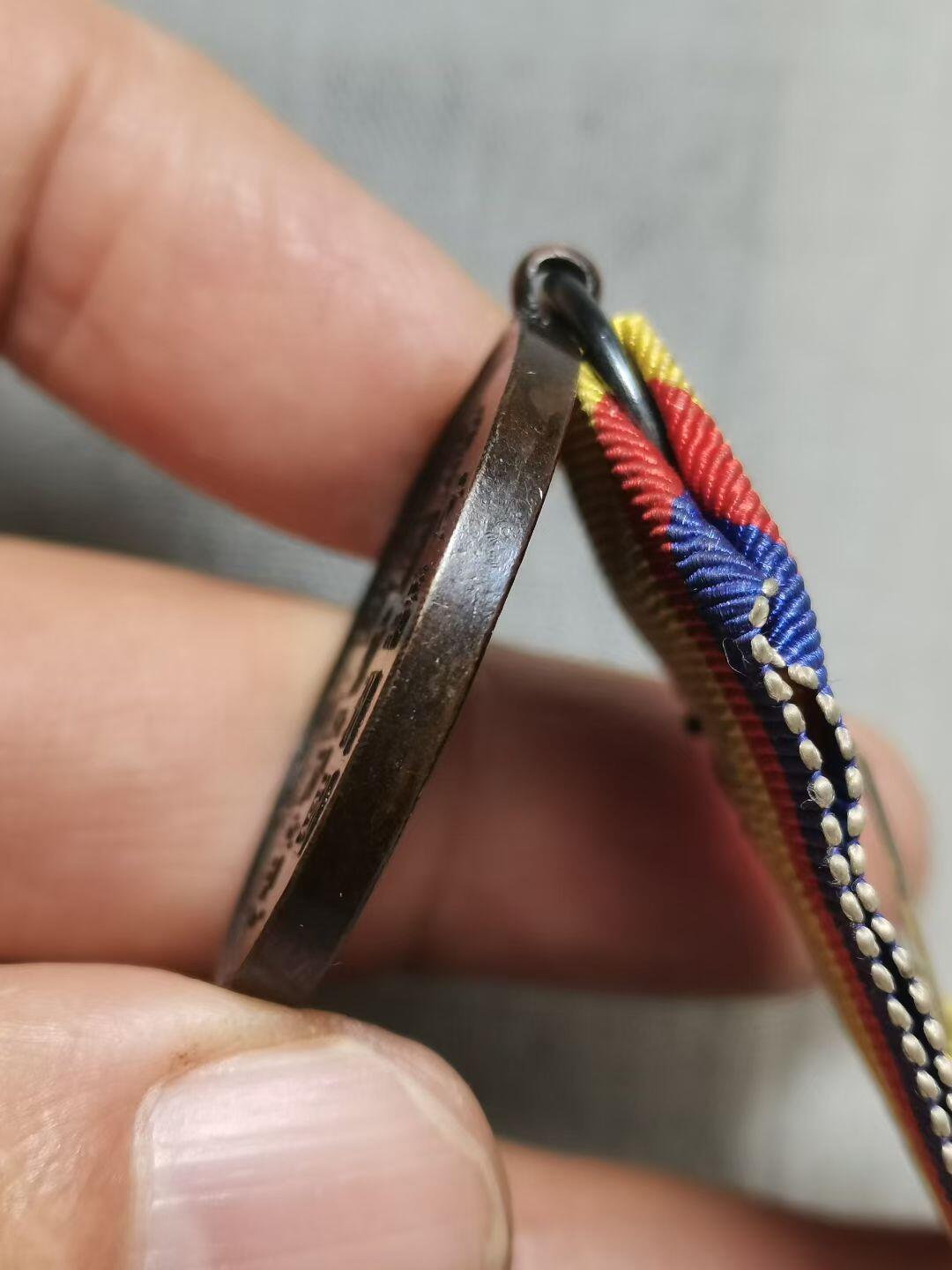 伪满建国功劳章 银质