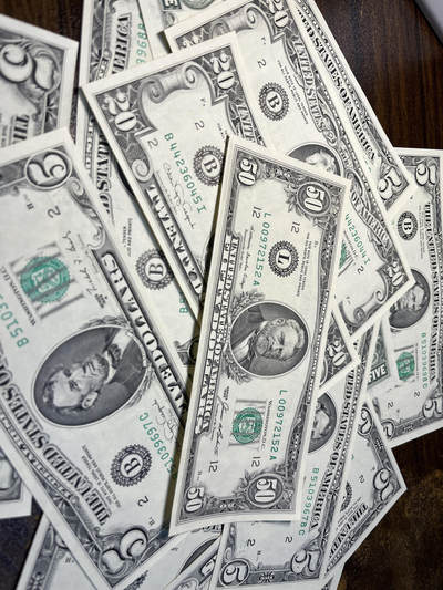 小头美元纸币还是很不错的