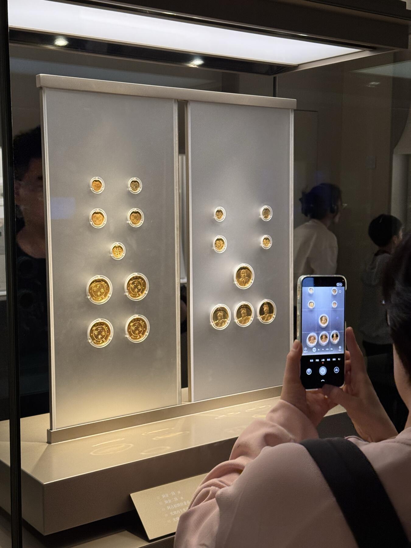 多少钱能拿下这面墙，感觉放家里很霸气