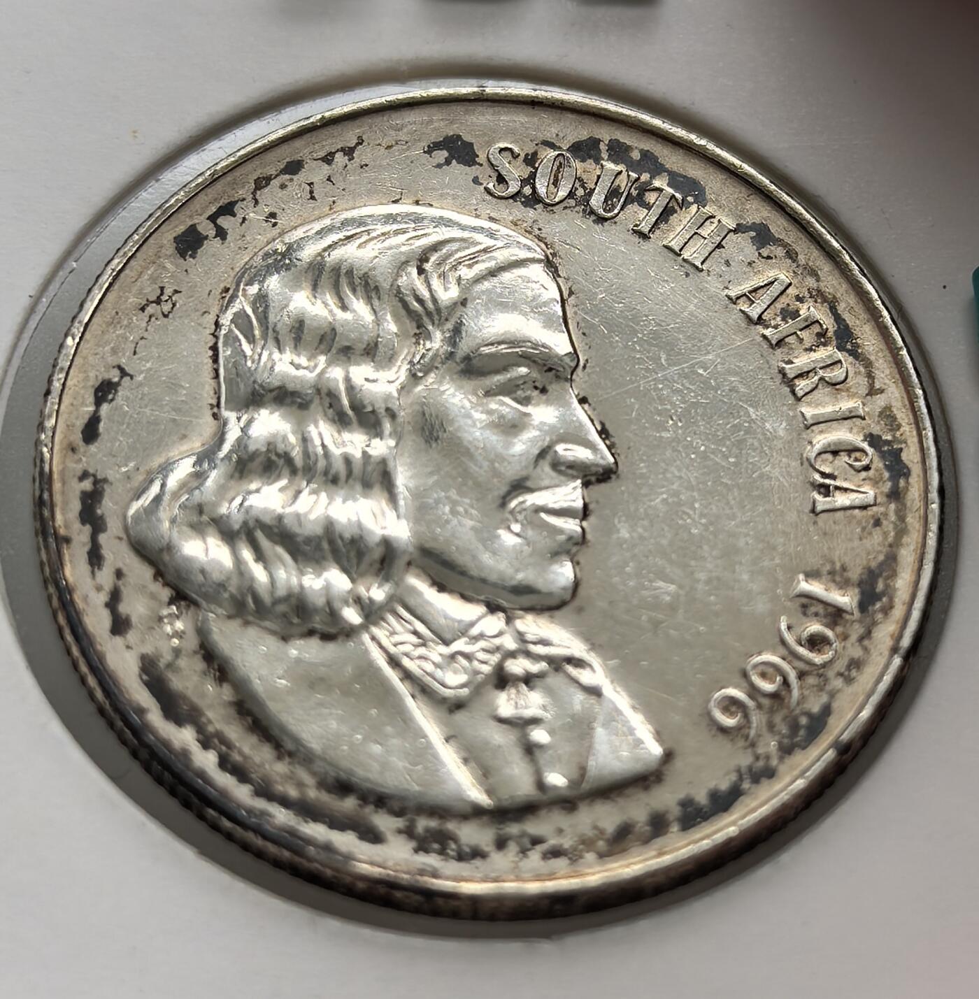 南非1966 年跳羚1 兰特银币