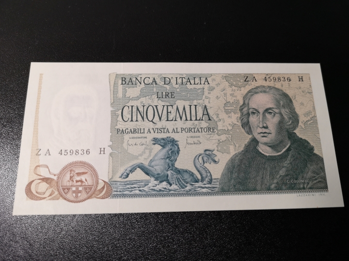 《外钞收藏家》第五十八期拍卖 1971年意大利5000哥伦布 一角有折 au品相
