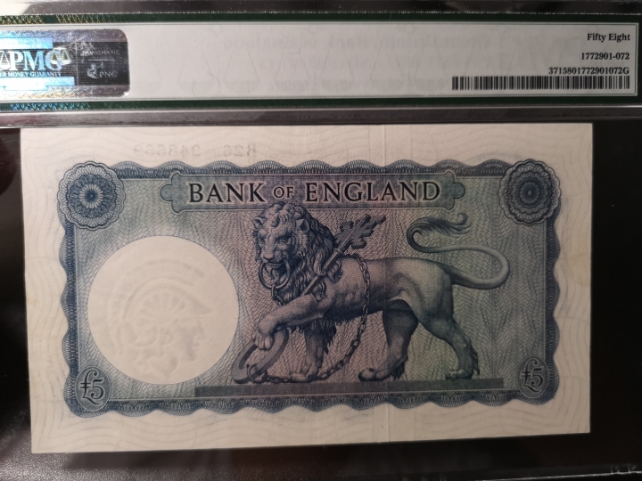 《外钞收藏家》第五十八期拍卖 英国B序列5镑 经典品种  pmg58