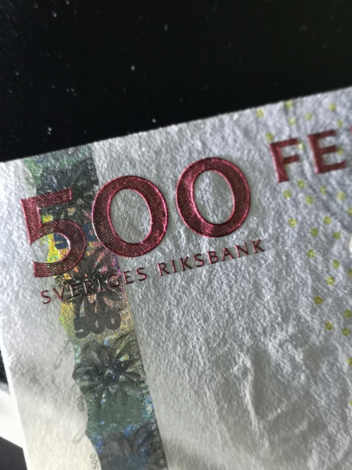 《外钞收藏家》第五十八期拍卖 瑞典500克朗 全系版  卡尔  全新unc 