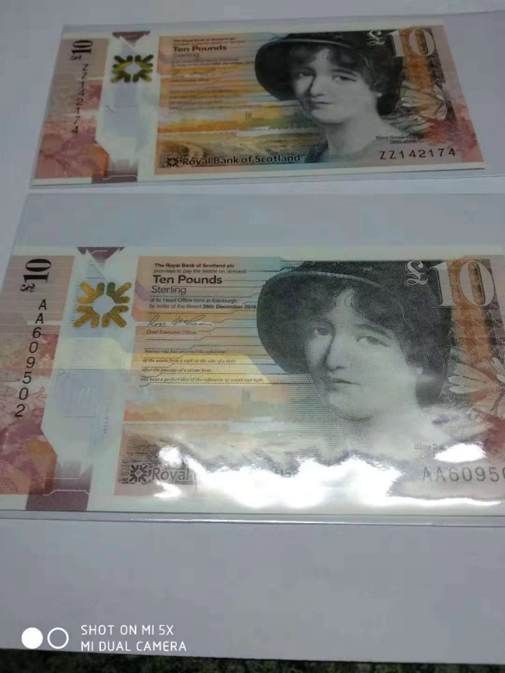 收藏联盟第六十四期拍卖 苏格兰银行10镑塑料钞两张UNC 首发AA冠和补号冠