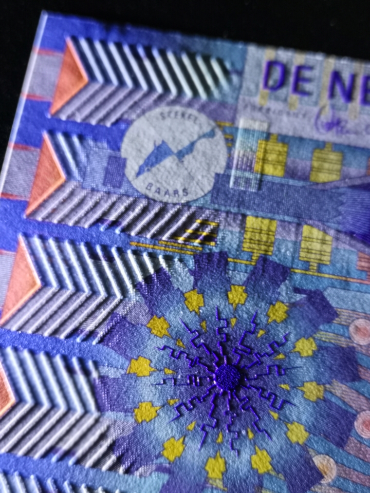 《外钞收藏家》第五十九期拍卖 荷兰齿轮版10盾 全新unc