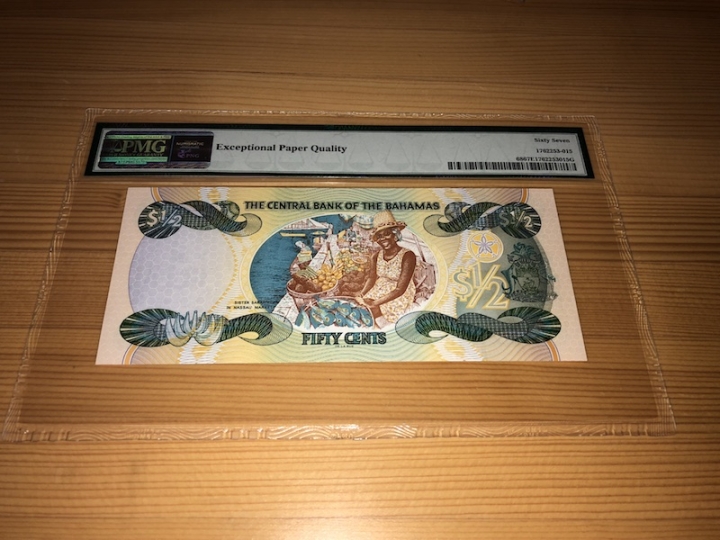 收藏联盟第六十八期拍卖 巴哈马01.5 首发冠PMG67E