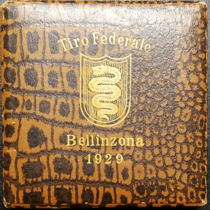 凡希社世界钱币微拍第六十九期 1929瑞士贝林佐纳邦狩猎节铜章带原盒