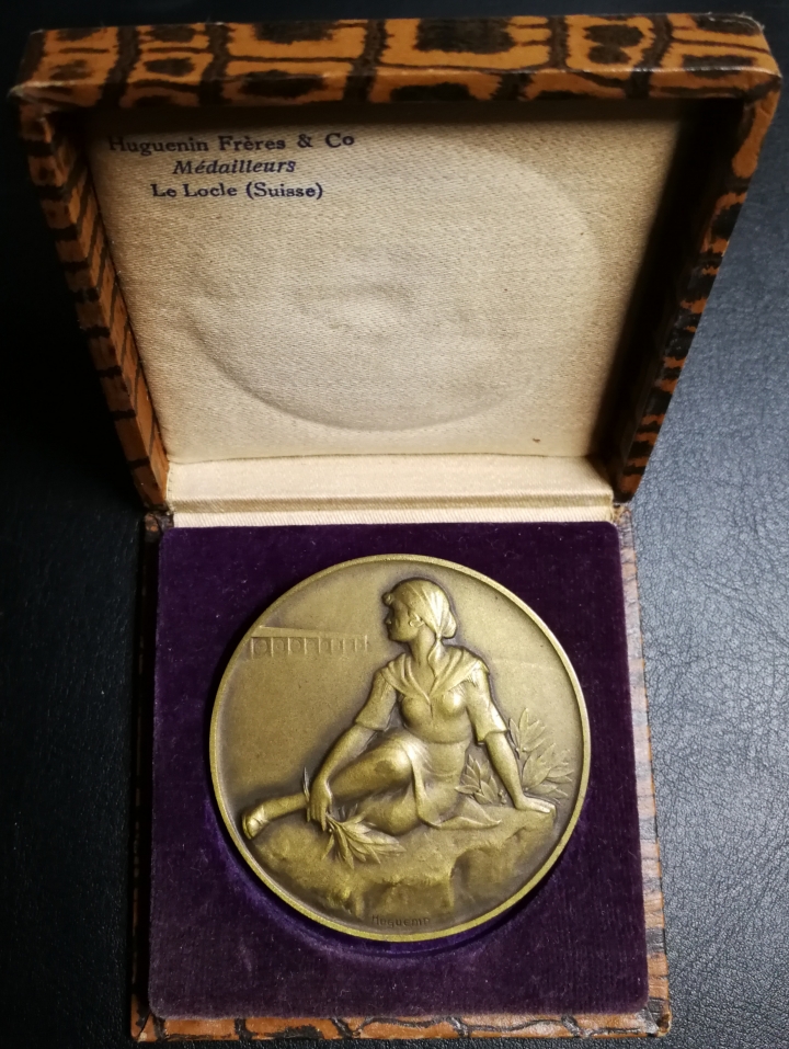 凡希社世界钱币微拍第六十九期 1929瑞士贝林佐纳邦狩猎节铜章带原盒