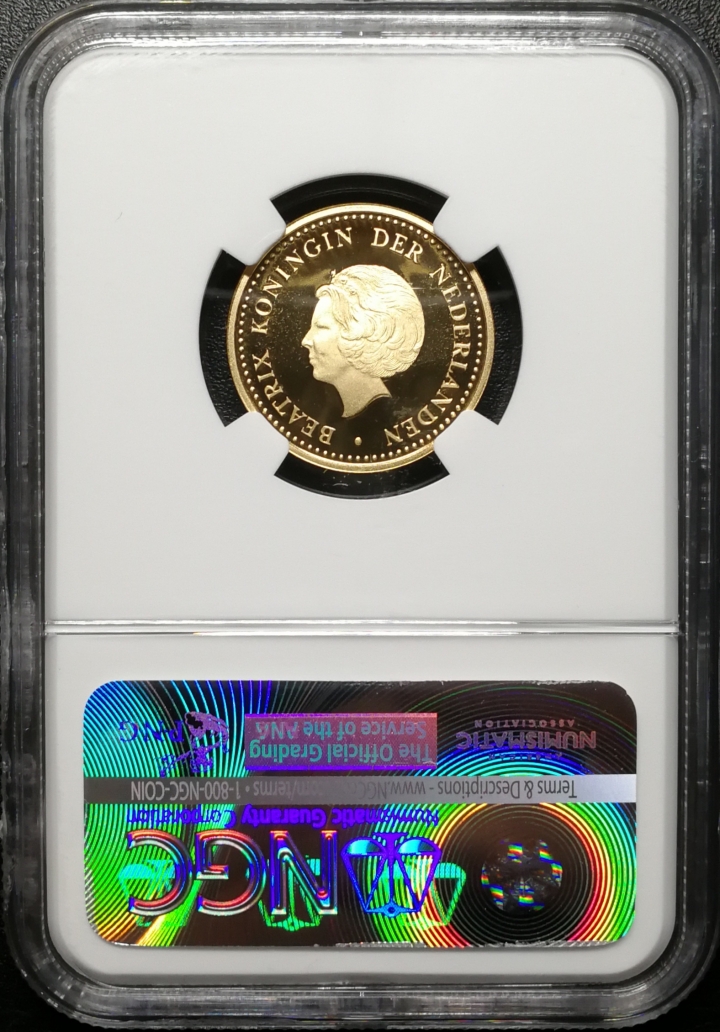 凡希社世界钱币微拍第六十九期 2005荷属安得列斯10盾金币NGC-PF69UC