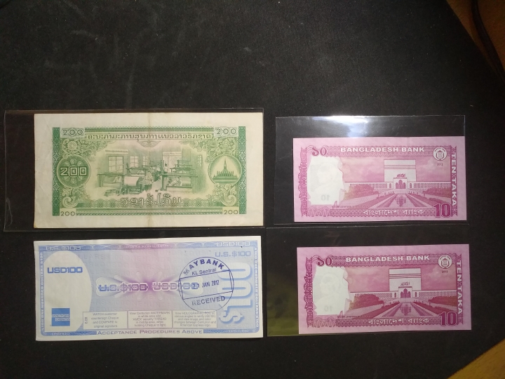 "鲸贝"乐淘第宙号拍卖 外币一组，品相AUNC ~UNC 