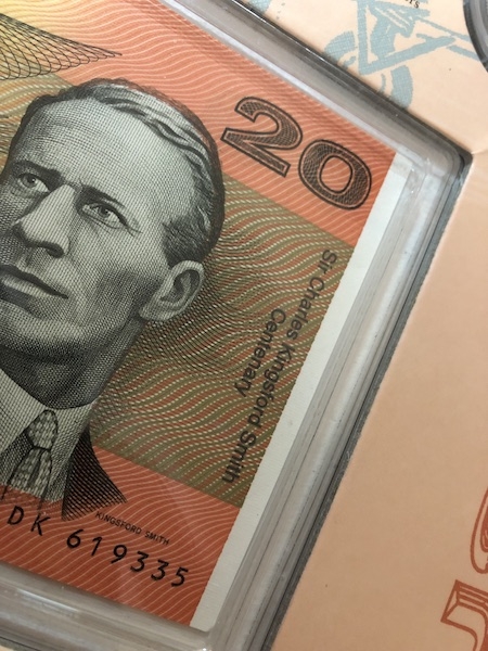 收藏联盟第六十九期拍卖裸钞场 查尔斯·金斯福德·史密斯诞辰百年纪念钞原装册带银币