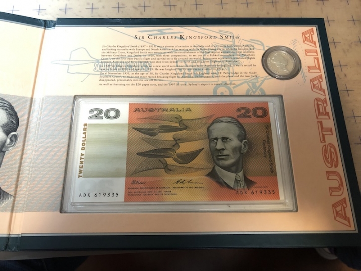 收藏联盟第六十九期拍卖裸钞场 查尔斯·金斯福德·史密斯诞辰百年纪念钞原装册带银币