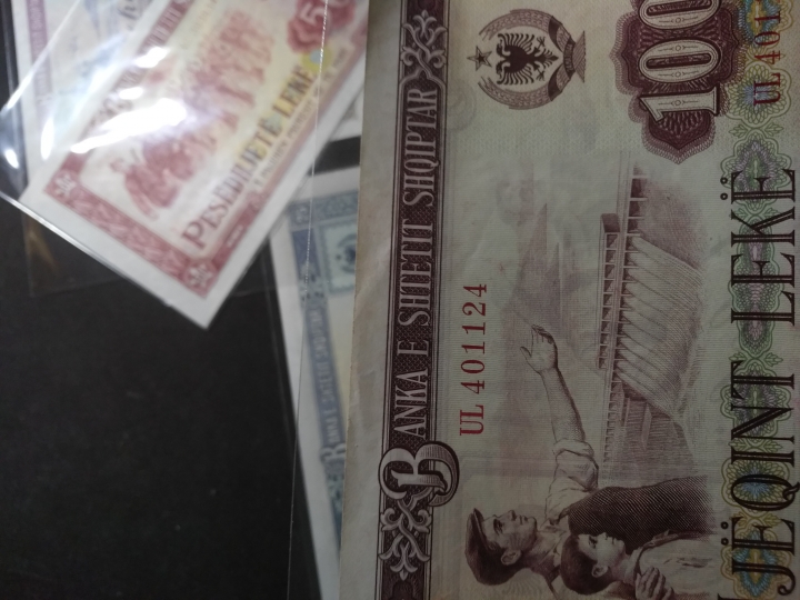 "鲸贝"乐淘第洪号拍卖 1976年阿尔巴尼亚全套，中国代印，AUNC 