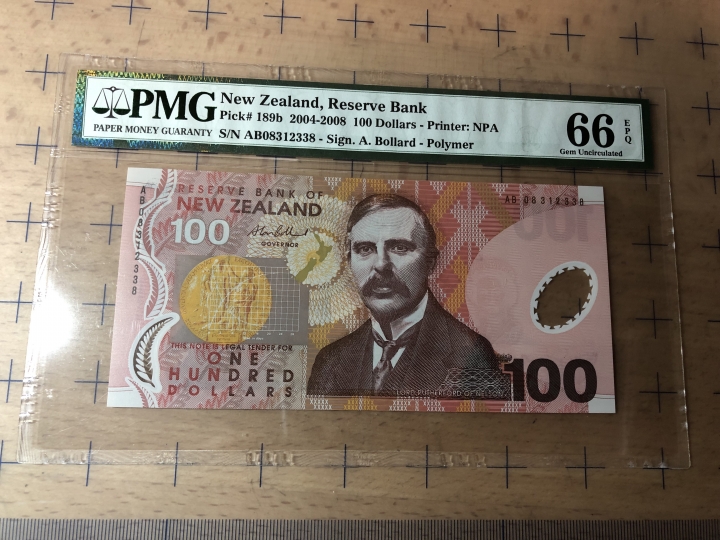 收藏联盟第七十期拍卖 新西兰08100塑料钞 PMG66E