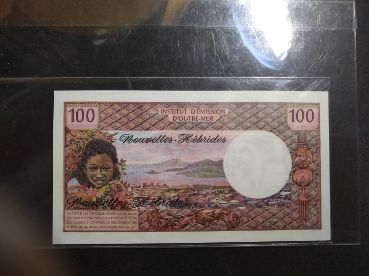 【鲸贝乐淘】第日号拍卖 【法属】新赫布里底群岛法属100法朗，UNC 
