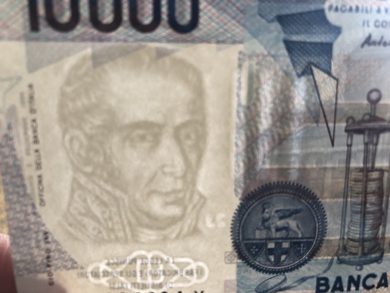 收藏联盟七十四期拍卖 意大利春主题50000里拉和10000里拉 UNC