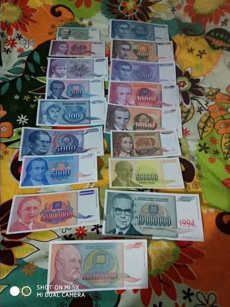 收藏联盟七十四期拍卖 南斯拉夫10-5000亿第纳尔17张 UNC 部分为首发冠