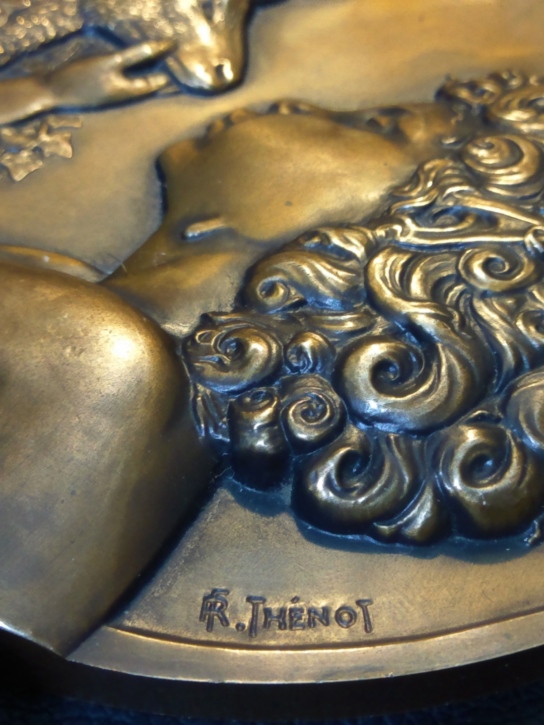 喜迎己亥年麦朵尔艺术拍卖第一场 法国巴黎造币厂原铸版 少年潘神 名家名作 113mm 580克