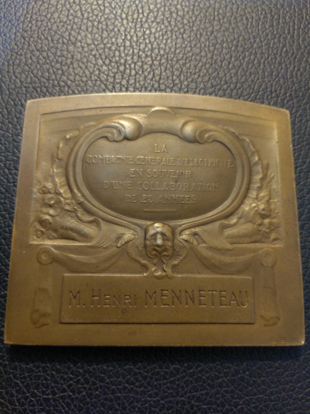 喜迎己亥年麦朵尔艺术拍卖第一场 法国电力女神 布林作品 71*64mm