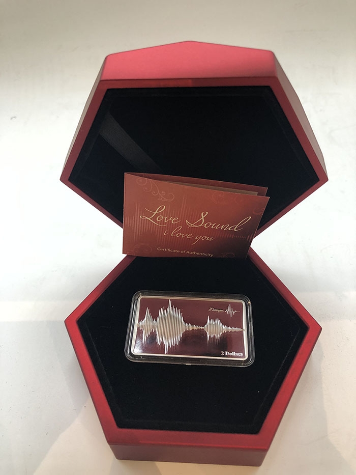 雕塑与币章 2018年萨摩亚发行爱情声波-“我爱你” 精制纪念银币