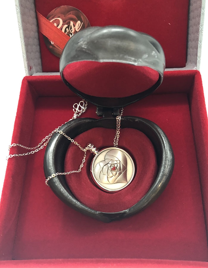 雕塑与币章 2016年库克发行玫瑰在你心中珐琅红心仿古吊坠银币