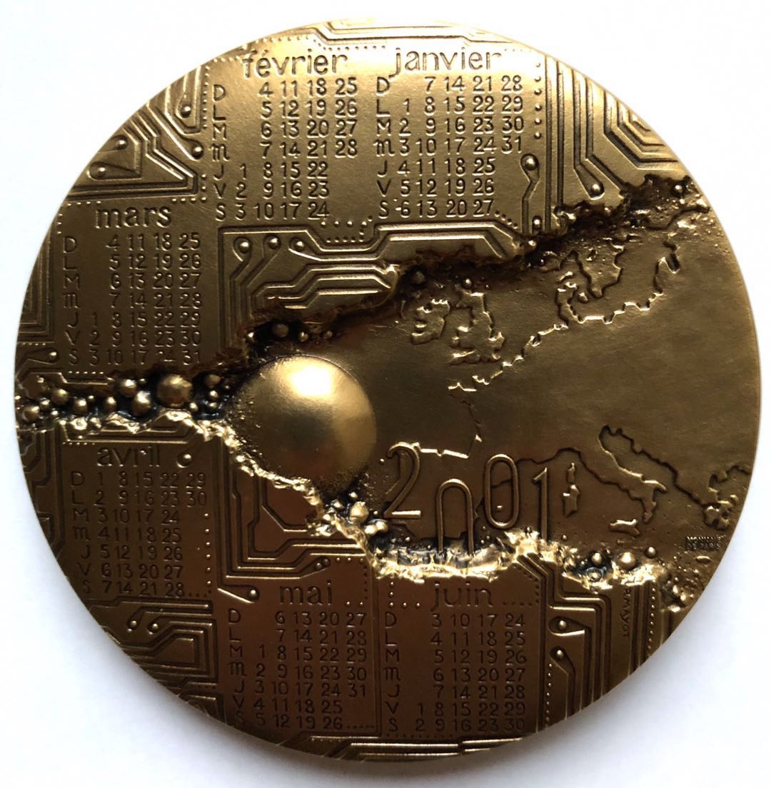 雕塑与币章 2001年日历章