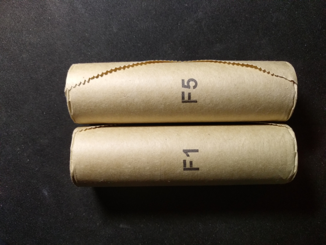 【鲸贝乐淘】第昃号拍卖 【纪念币】孙中山纪念币两卷