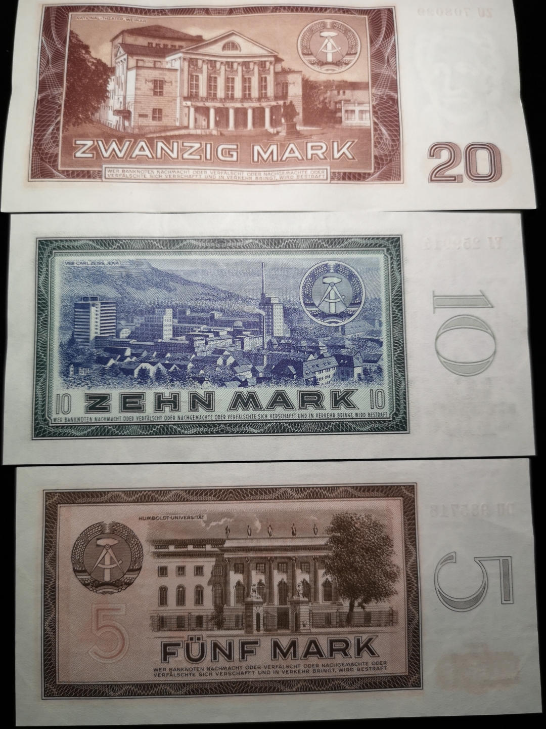 《外钞收藏家》第六十二期拍卖目录 东德1964年5、10、20马克 unc