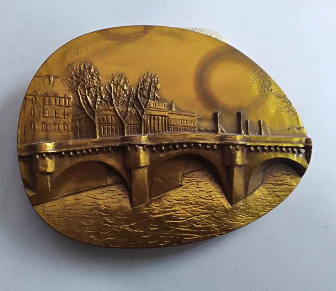 新春之拍——外章专场 这枚章加了一个太阳。有边款。巴黎造币厂。