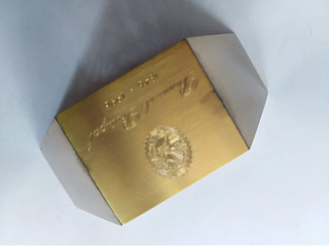 新春之拍——外章专场 葡萄牙国家银行纪念。算盘章