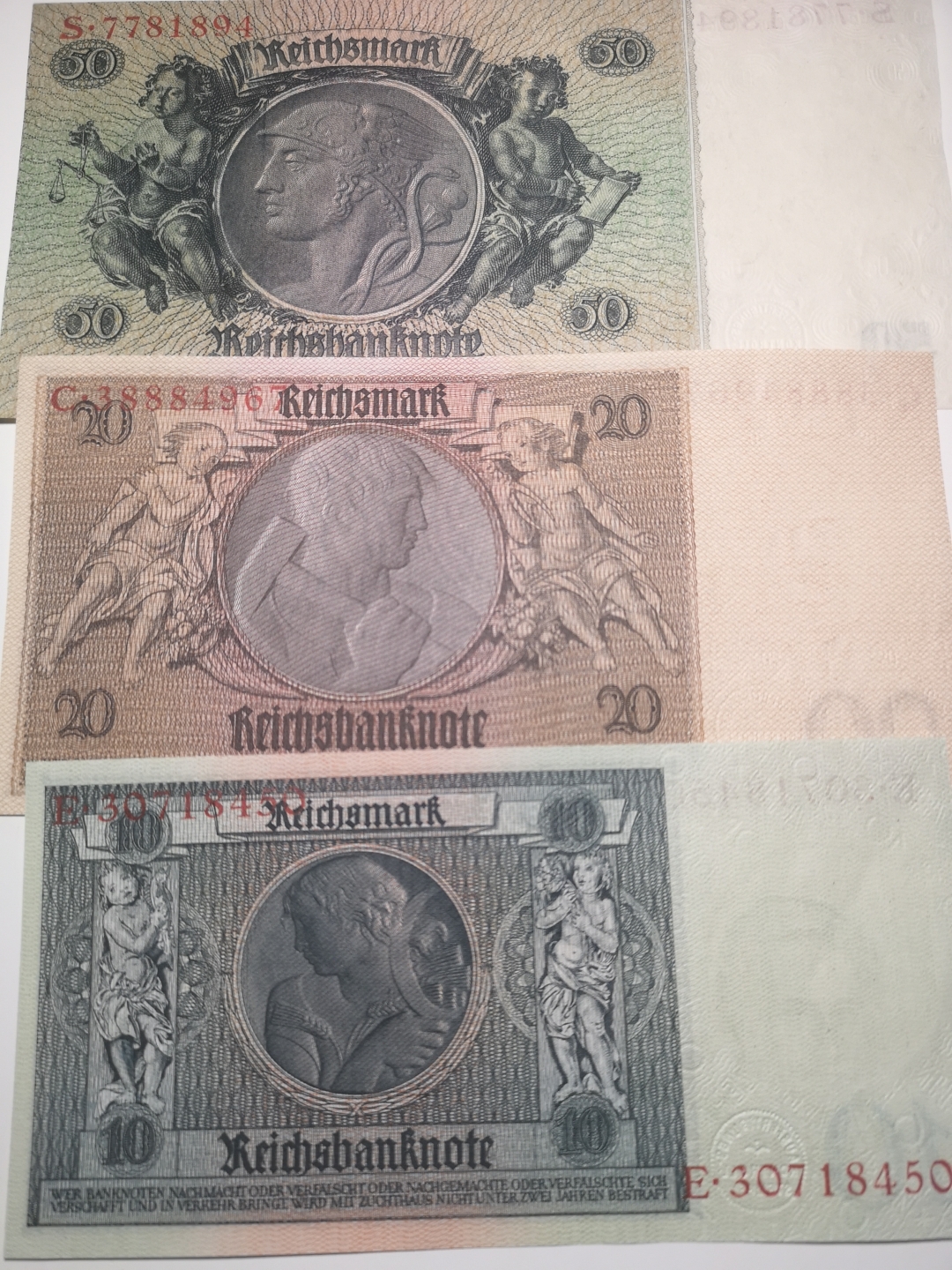 《外钞收藏家》第六十三期拍卖 德国1929-1933年50、20、10三张 近全新品相