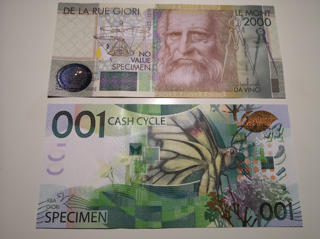 《外钞收藏家》第六十三期拍卖 测试钞两张  全新unc 