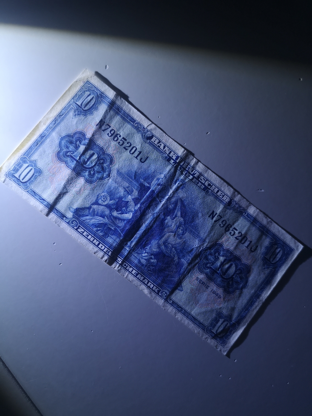 《外钞收藏家》第六十三期拍卖 西德联邦中央银行 1949年10马克  品相如图