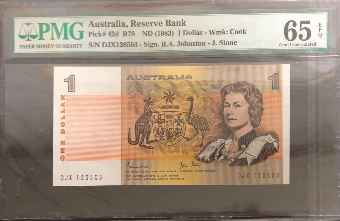 收藏联盟第七十八期拍卖 澳大利亚1983年1元 PMG65E 戎装女王版 S/N:DJX120503
