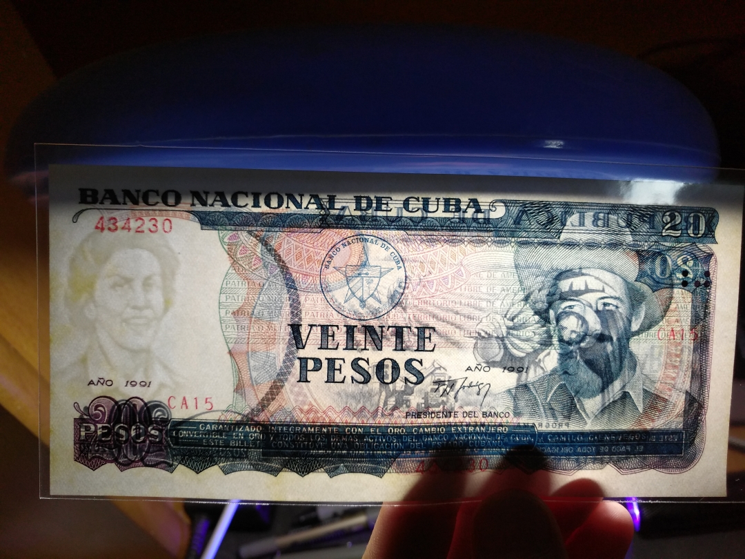 【鲸贝乐淘】第暑号拍卖 【中国代印】1991年古巴20比索，有黄斑，AUNC