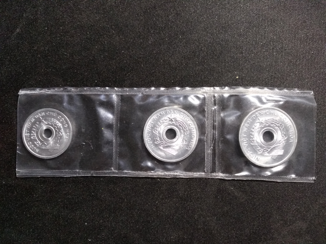 【鲸贝乐淘】第暑号拍卖 【中国代印】1958年越南流通硬币三枚一套，AUNC 