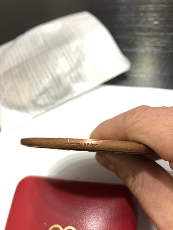 麦朵尔俱乐部成立4周年拍卖活动 法国纳韦尔彩陶名镇