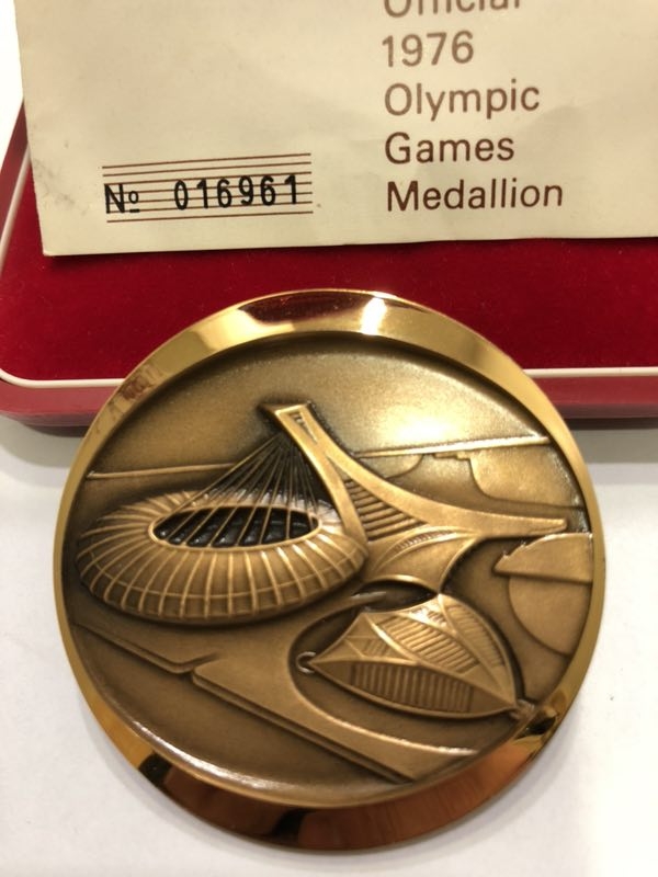 麦朵尔俱乐部成立4周年拍卖活动 蒙特利尔奥运会